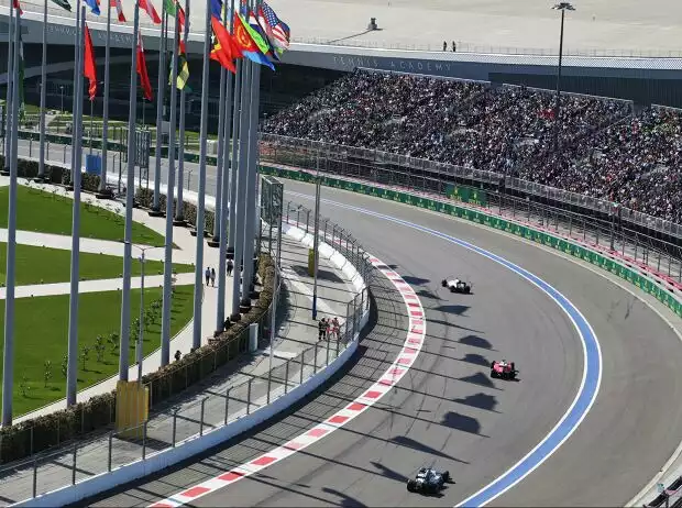 Titel-Bild zur News: Valtteri Bottas, Lewis Hamilton, Kimi Räikkönen