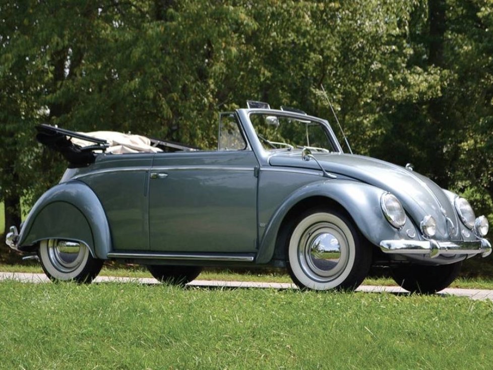 Dieser Volkswagen Käfer Cabriolet von Karmann (1955) erzielte bei Sotheby's einen Verkaufspreis von 78.000 Euro