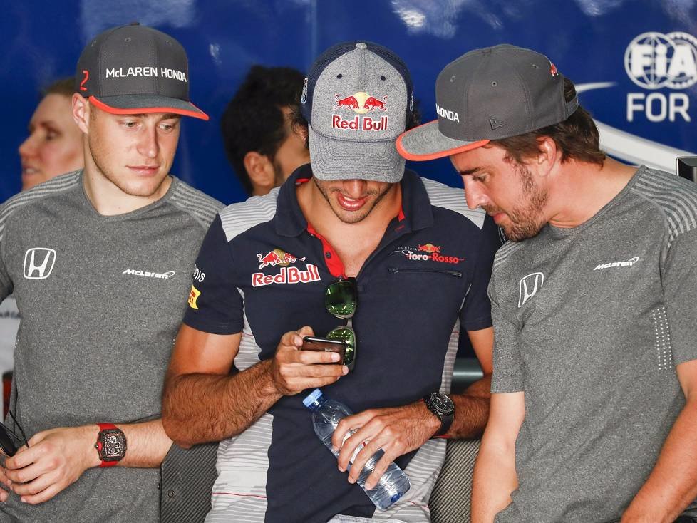 Stoffel Vandoorne, Carlos Sainz, Fernando Alonso