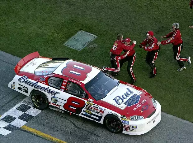 Dale Earnhardt Jun. Titel-Bild zur News: Dale Earnhardt Jun.