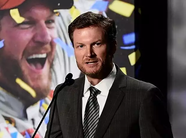 Dale Earnhardt Jun., Rücktritt Titel-Bild zur News: Dale Earnhardt Jun., Rücktritt