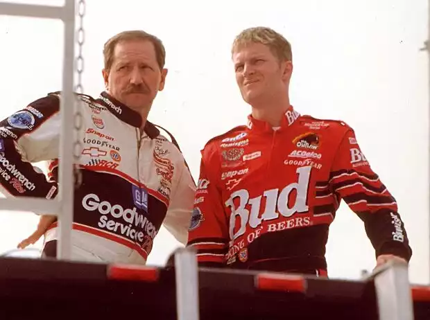 Dale Earnhardt Jun., Dale Earnhardt sen. Titel-Bild zur News: Dale Earnhardt Jun., Dale Earnhardt sen.