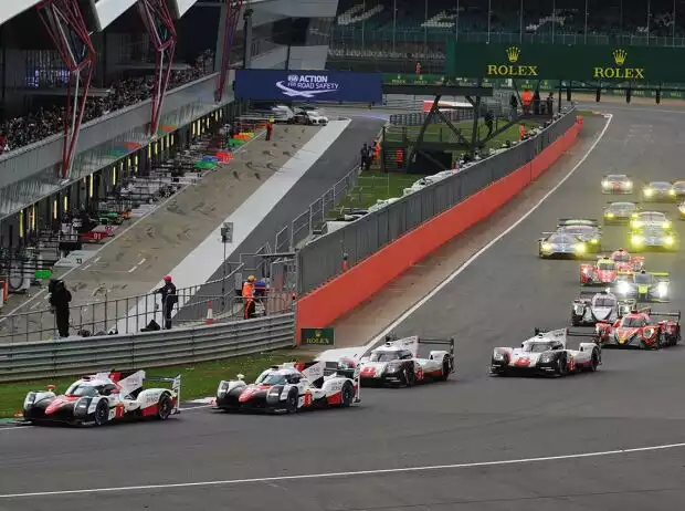 Mike Conway, Kamui Kobayashi, Jose-Maria Lopez Titel-Bild zur News: Mike Conway, Kamui Kobayashi, Jose-Maria Lopez