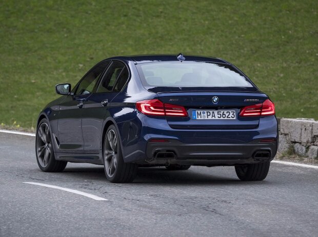 BMW M550i xDrive 2017 BMW M550i xDrive 2017