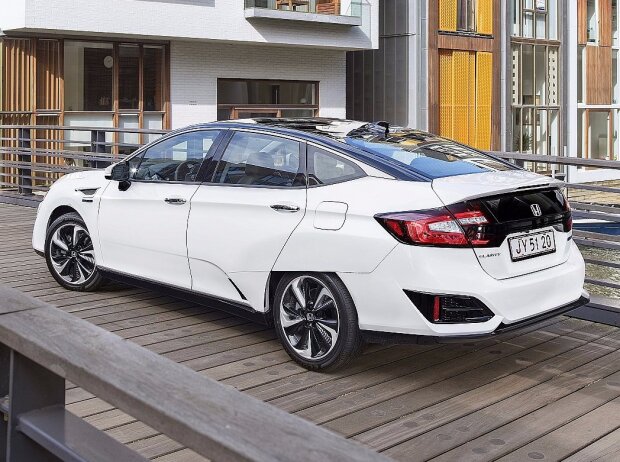 Honda Clarity Fuel Cell 2017