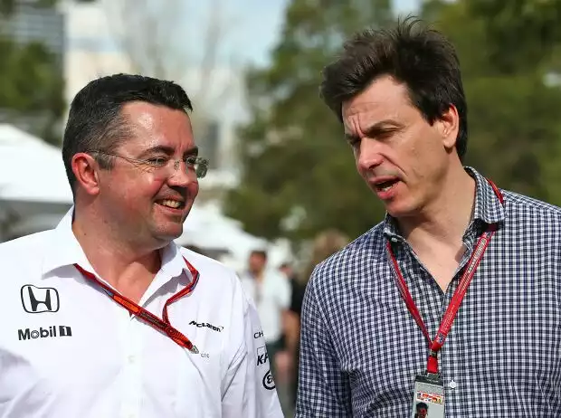 Eric Boullier, Toto Wolff Titel-Bild zur News: Eric Boullier, Toto Wolff