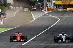 Valtteri Bottas (Mercedes) und Sebastian Vettel (Ferrari) 