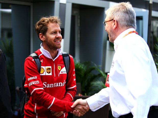 Titel-Bild zur News: Sebastian Vettel, Ross Brawn