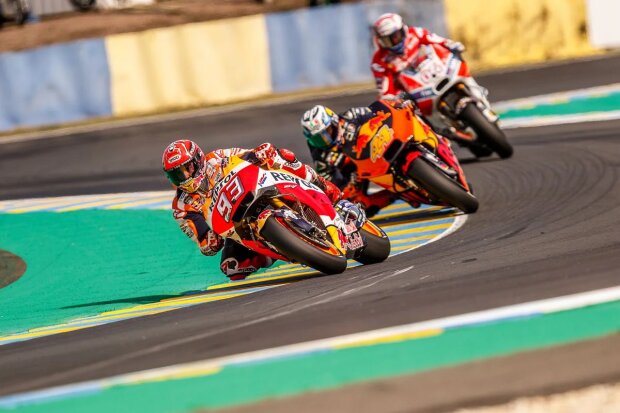 ~Marc Marquez vor Pol Espargaro ~ ~Marc Marquez vor Pol Espargaro ~