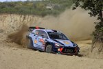 Thierry Neuville (Hyundai) und Nicolas Gilsoul 