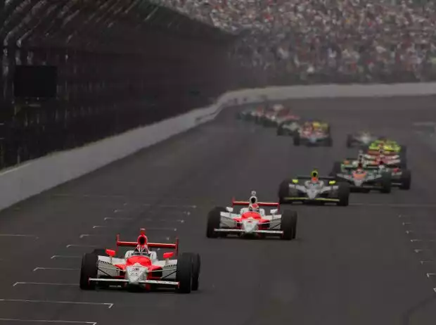 Helio Castroneves Titel-Bild zur News: Helio Castroneves