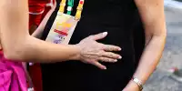 Babybauch von Kimi Räikkönens Ehefrau Minttu