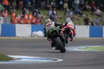 Chaz Davies hinter Jonathan Rea