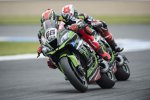 Tom Sykes vor Jonathan Rea 