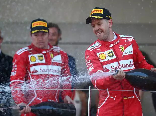 Kimi Räikkönen, Sebastian Vettel Titel-Bild zur News: Kimi Räikkönen, Sebastian Vettel