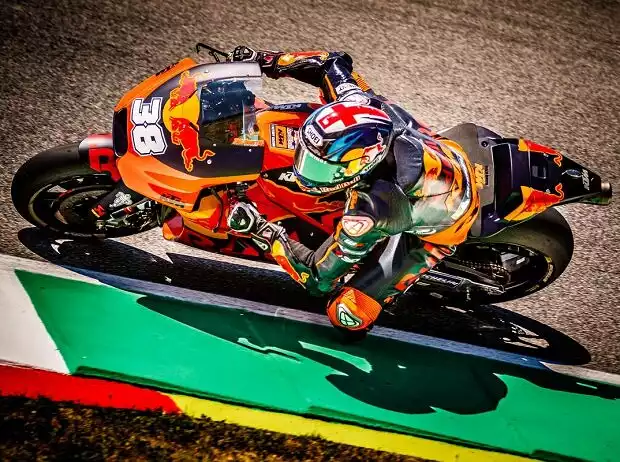 Bradley Smith Titel-Bild zur News: Bradley Smith