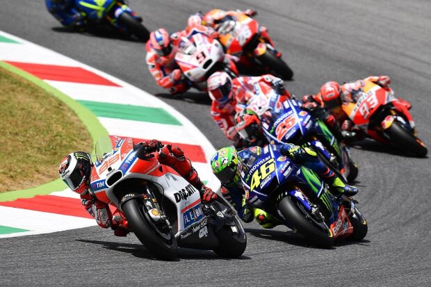 Jorge Lorenzo   MotoGP  Superbike ~Jorge Lorenzo vor Valentino Rossi ~    