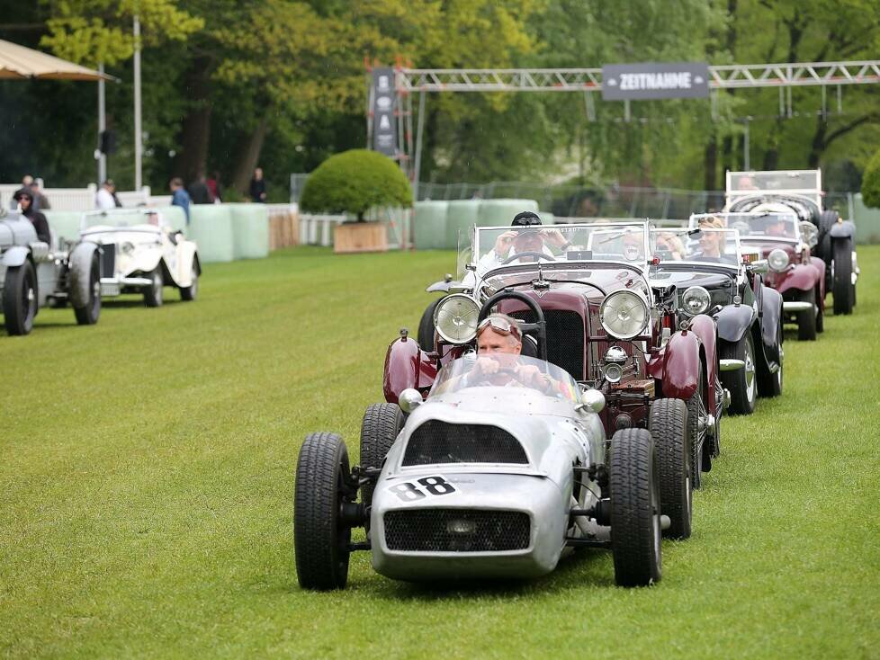 Vintage Race Days 2017: Aufstellung zum Start