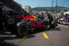 Bild zum Inhalt: Mark Webber glaubt: Red Bull halb bei 2018er-Entwicklung