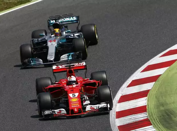 Sebastian Vettel, Lewis Hamilton Titel-Bild zur News: Sebastian Vettel, Lewis Hamilton