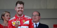 Bild zum Inhalt: Sebastian Vettel beteuert: Vertrag für 2018 noch "kein Thema"