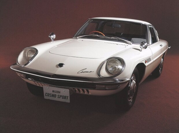 Titel-Bild zur News: Mazda Cosmo Sport 110 S (1967)