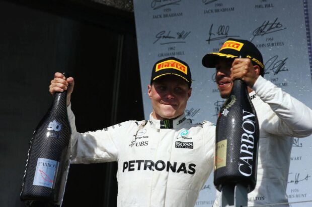 Lewis Hamilton Valtteri Bottas Mercedes Mercedes AMG Petronas Motorsport F1 ~Lewis Hamilton (Mercedes) und Valtteri Bottas (Mercedes) ~ Lewis Hamilton Valtteri Bottas Mercedes Mercedes AMG Petronas Motorsport F1 ~Lewis Hamilton (Mercedes) und Valtteri Bottas (Mercedes) ~