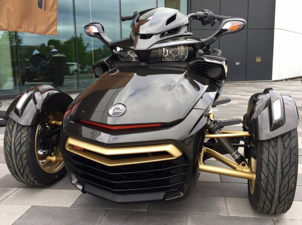 Can-Am Spyder RT Limited 10th Anniversary Edition Can-Am Spyder RT Limited 10th Anniversary Edition
