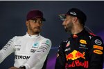 Lewis Hamilton (Mercedes) und Daniel Ricciardo (Red Bull) 