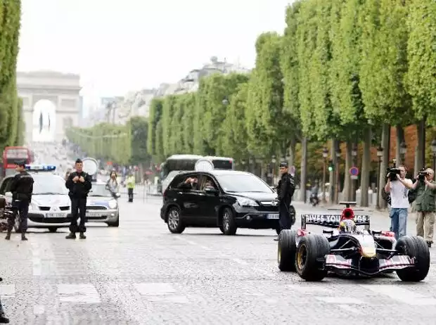 Titel-Bild zur News: Showrun in Paris