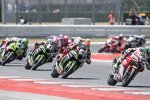 Tom Sykes vor Jonathan Rea 