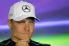 Bild zum Inhalt: Mercedes: Valtteri Bottas würde mit sich selbst verlängern