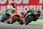 Johann Zarco vor Marc Marquez und Valentino Rossi 