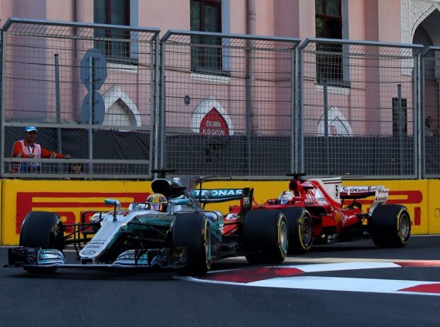 Lewis Hamilton, Sebastian Vettel Lewis Hamilton, Sebastian Vettel