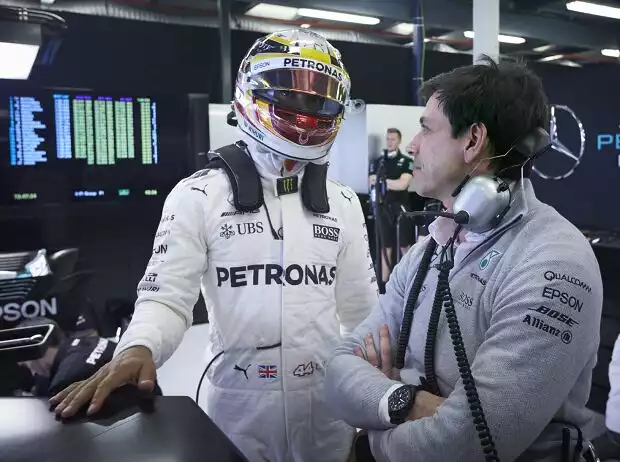 Lewis Hamilton, Toto Wolff Titel-Bild zur News: Lewis Hamilton, Toto Wolff