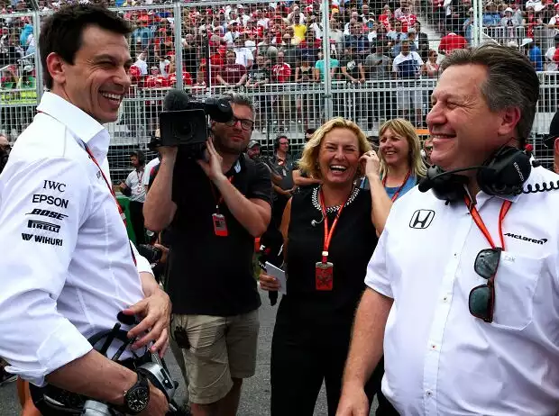 Toto Wolff, Zak Brown Titel-Bild zur News: Toto Wolff, Zak Brown
