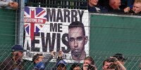 Bild zum Inhalt: Lewis Hamilton hält emotionales Plädoyer für Silverstone-GP