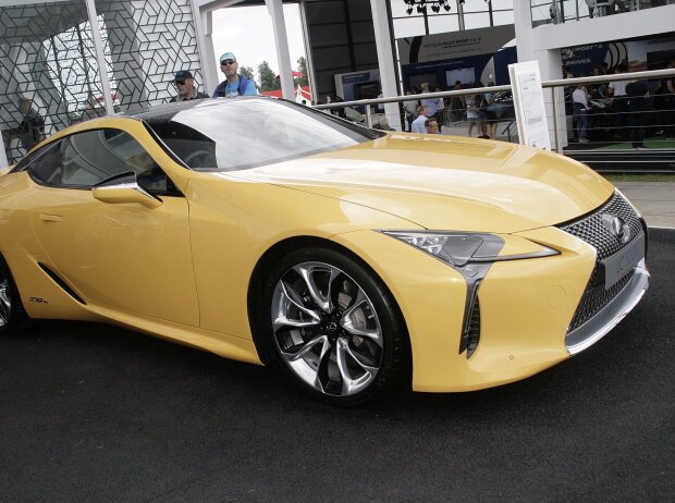 Innenraum des Lexus LC 500h 2017 Innenraum des Lexus LC 500h 2017