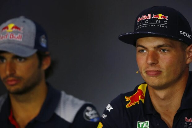 Max Verstappen Carlos Sainz Red Bull Red Bull Racing F1Toro Rosso Scuderia Toro Rosso F1 ~Max Verstappen (Red Bull) und Carlos Sainz (Toro Rosso) ~ Max Verstappen Carlos Sainz Red Bull Red Bull Racing F1Toro Rosso Scuderia Toro Rosso F1 ~Max Verstappen (Red Bull) und Carlos Sainz (Toro Rosso) ~