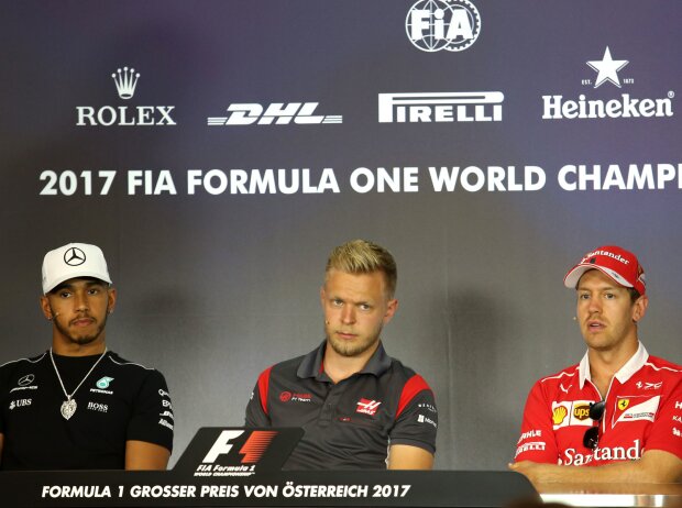 Titel-Bild zur News: Lewis Hamilton, Kevin Magnussen, Sebastian Vettel
