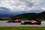 Kimi Räikkönen (Ferrari) und Max Verstappen (Red Bull) 