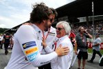 Fernando Alonso (McLaren) und Bernie Ecclestone 