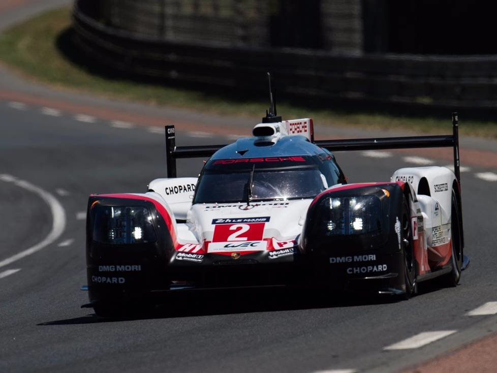 Timo Bernhard, Earl Bamber, Brendon Hartley