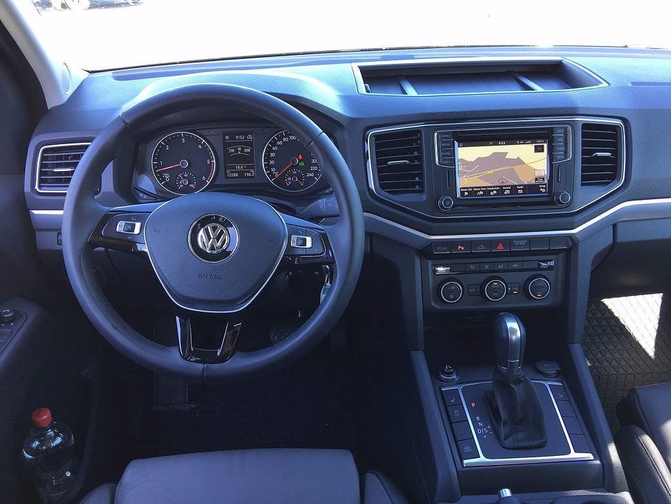 Innenraum  und Cockpit Volkswagen Amarok V6 4Motion 2017