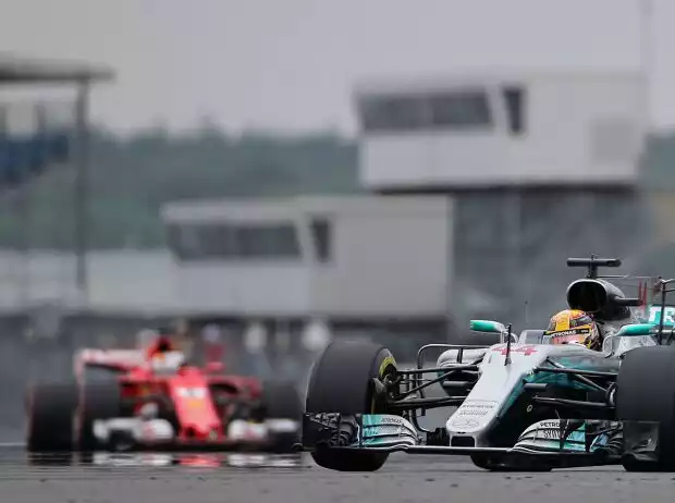 Lewis Hamilton, Sebastian Vettel Titel-Bild zur News: Lewis Hamilton, Sebastian Vettel