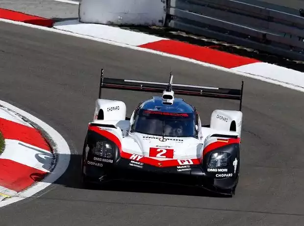Bernhard, Hartley und Bamber (Porsche) Titel-Bild zur News: Bernhard, Hartley und Bamber (Porsche)