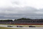 Nico Hülkenberg (Renault), Esteban Ocon (Force India) und Valtteri Bottas (Mercedes) 