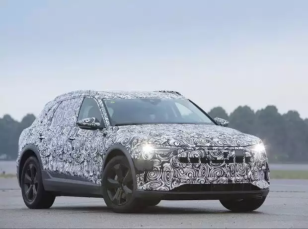 Audi e-tron quattro Titel-Bild zur News: Audi e-tron quattro