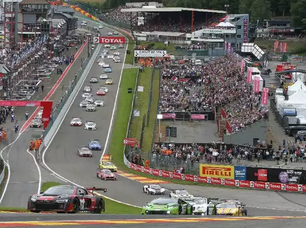 24h Spa, Start Titel-Bild zur News: 24h Spa, Start