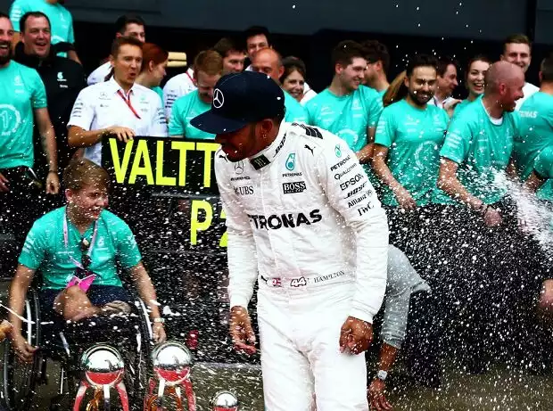 Lewis Hamilton, Valtteri Bottas Titel-Bild zur News: Lewis Hamilton, Valtteri Bottas